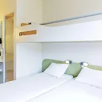 Ibis 호텔 2*