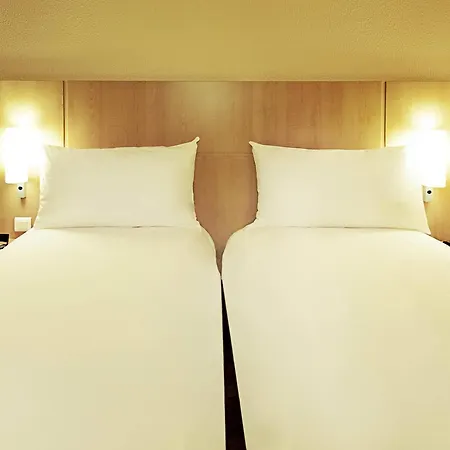 Ibis 호텔 오비에도
