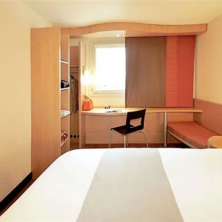 فندق Ibis 2*