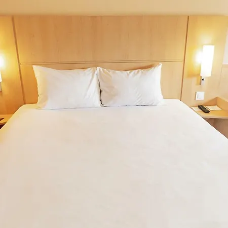 Ibis Oviede